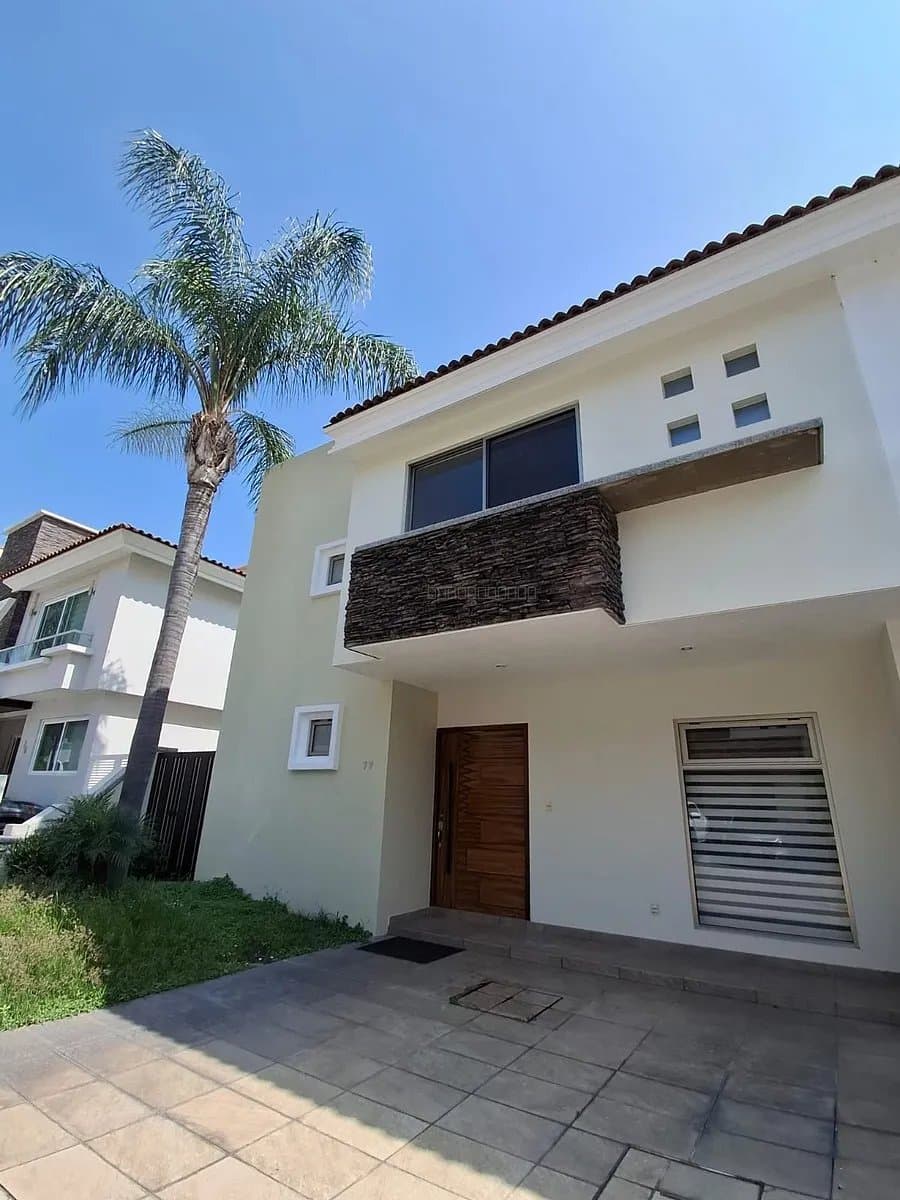 Casa en condominio en Jardín Real, Zapopan